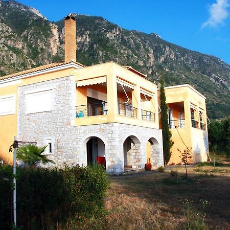 Sea And Mountain View Villa Kalamata Bagian luar foto