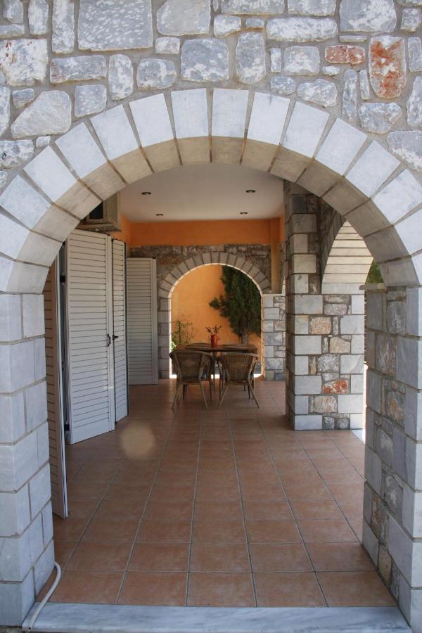 Sea And Mountain View Villa Kalamata Bagian luar foto