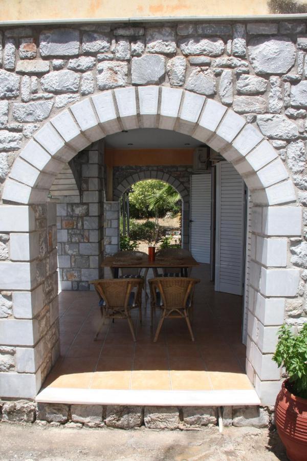 Sea And Mountain View Villa Kalamata Bagian luar foto